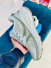 Hoka Transport Hike
