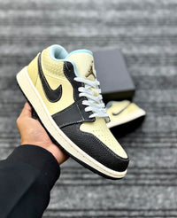 AJ-1 Low Black Muslin