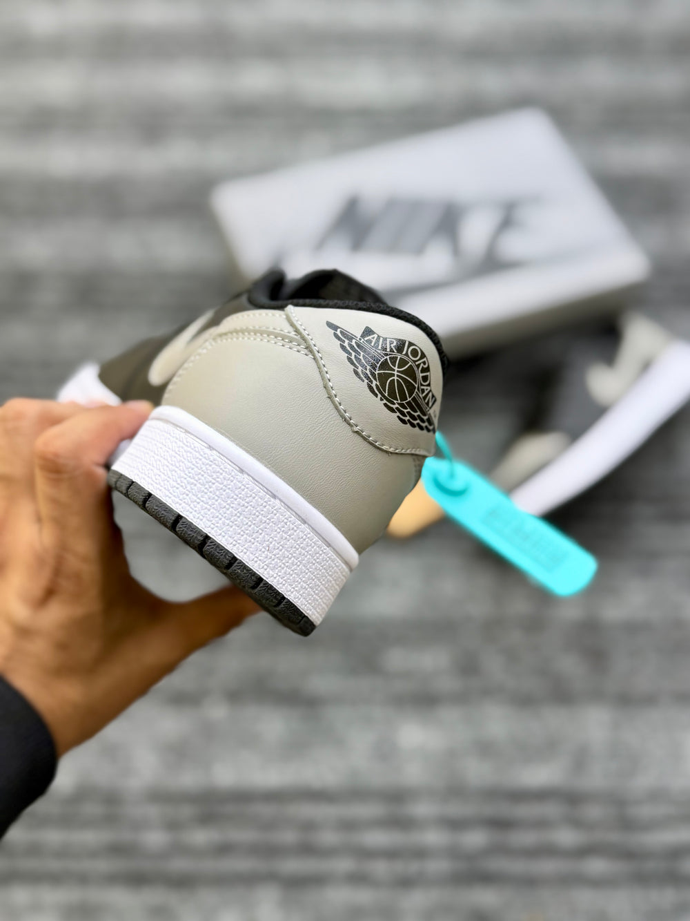 Air Jordan -1 Low OG Shadow
