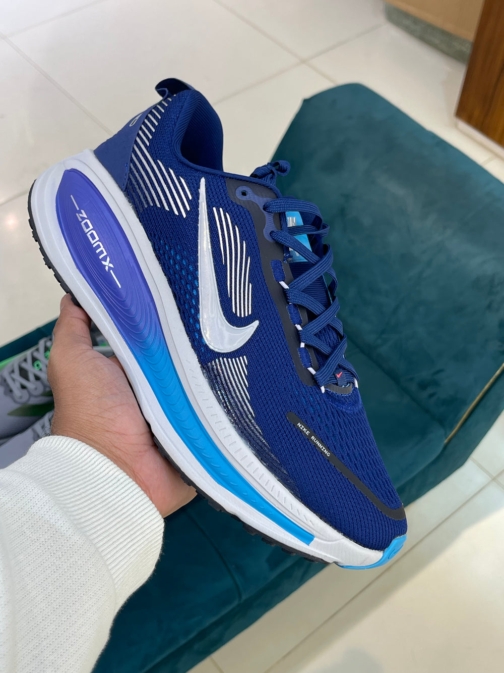 Nike Vomero 18 Blue Void