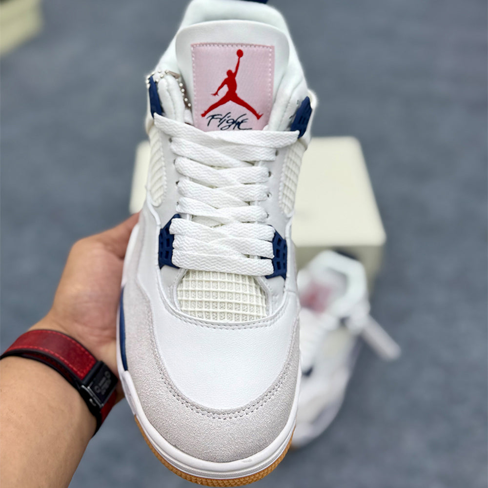 Jordan 4 RetroSB Midnight Navy