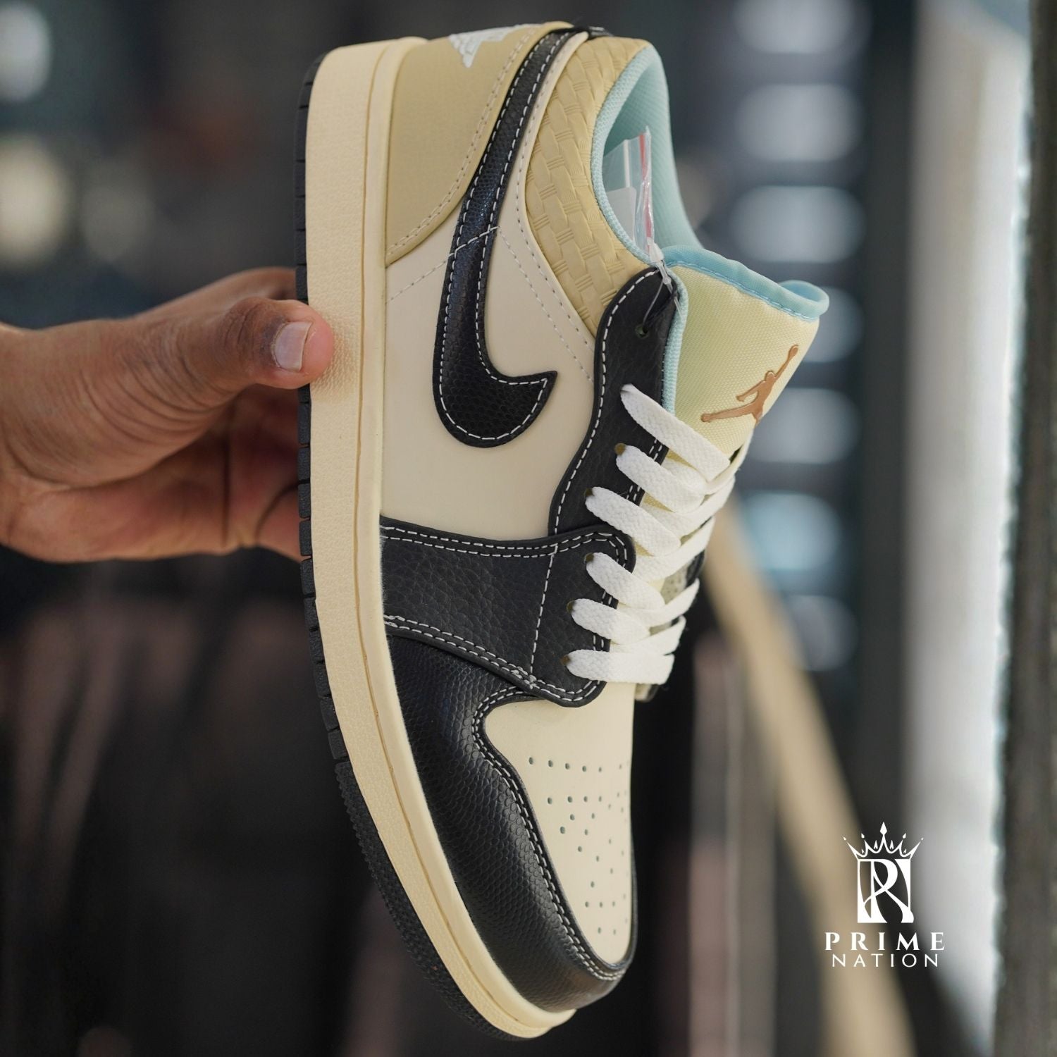 AJ-1 Low Black Muslin