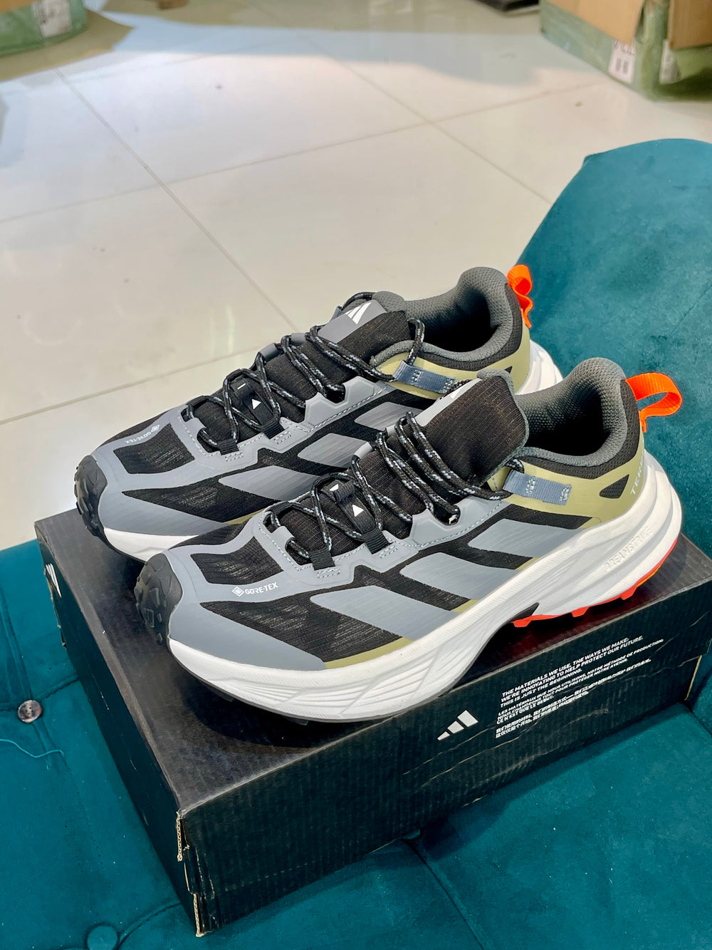 Terrex Trailmaker grey and olive