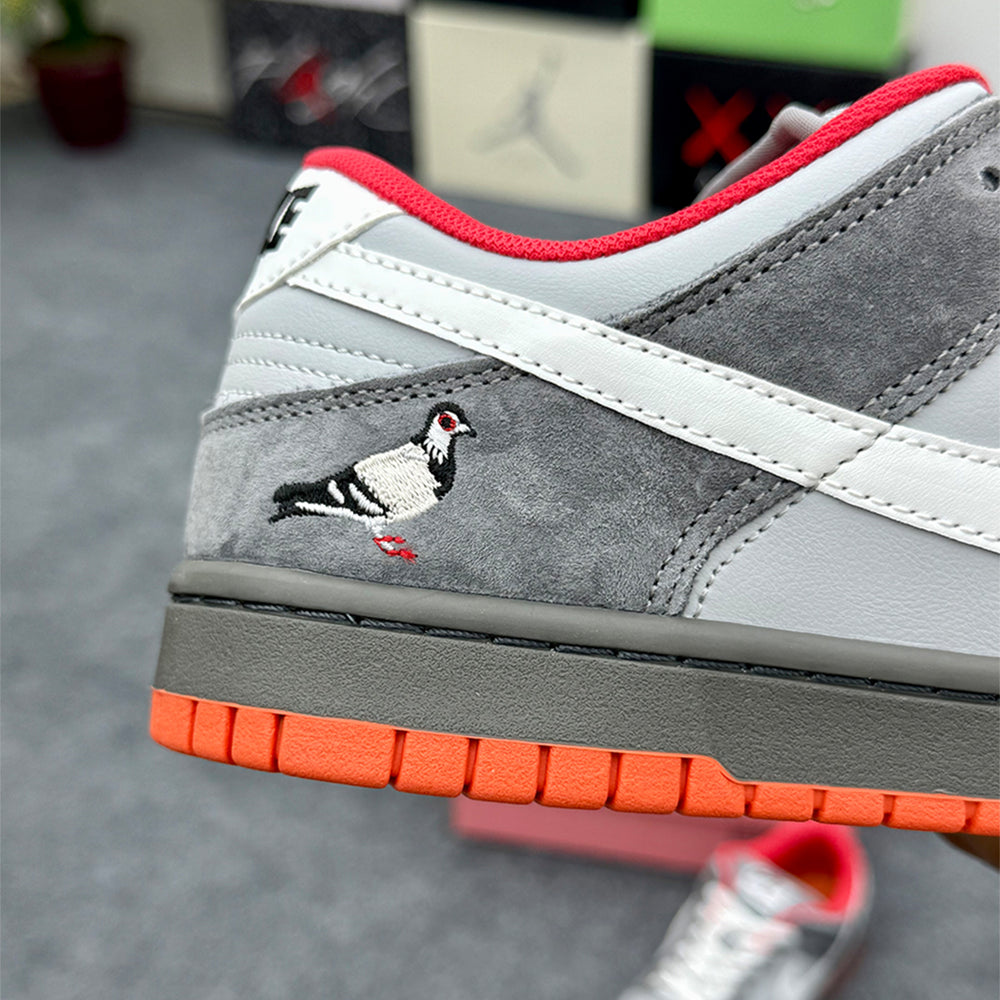 SB Dunk Low Staple NYC Pigeon