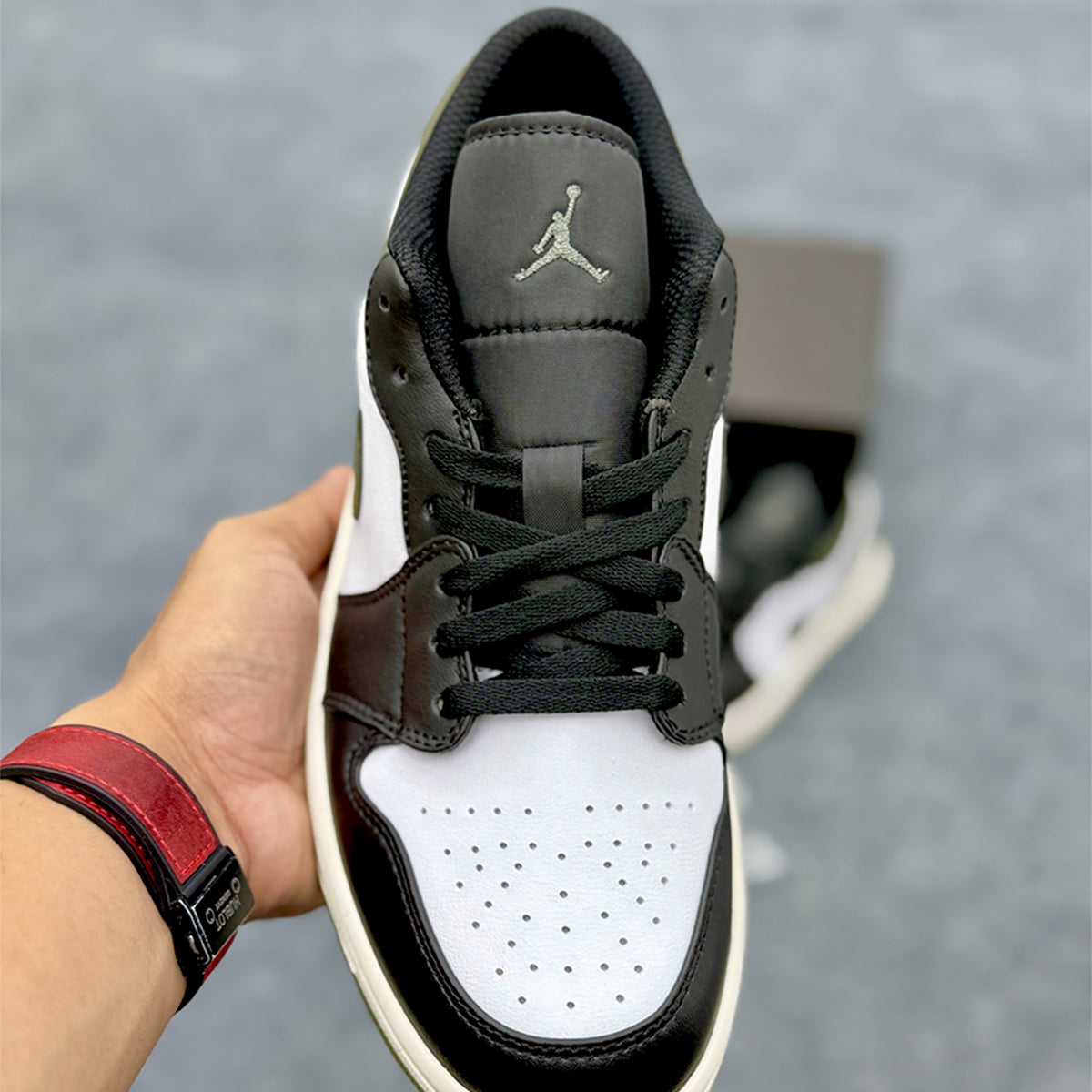 AJ-1 Low Medium Olive