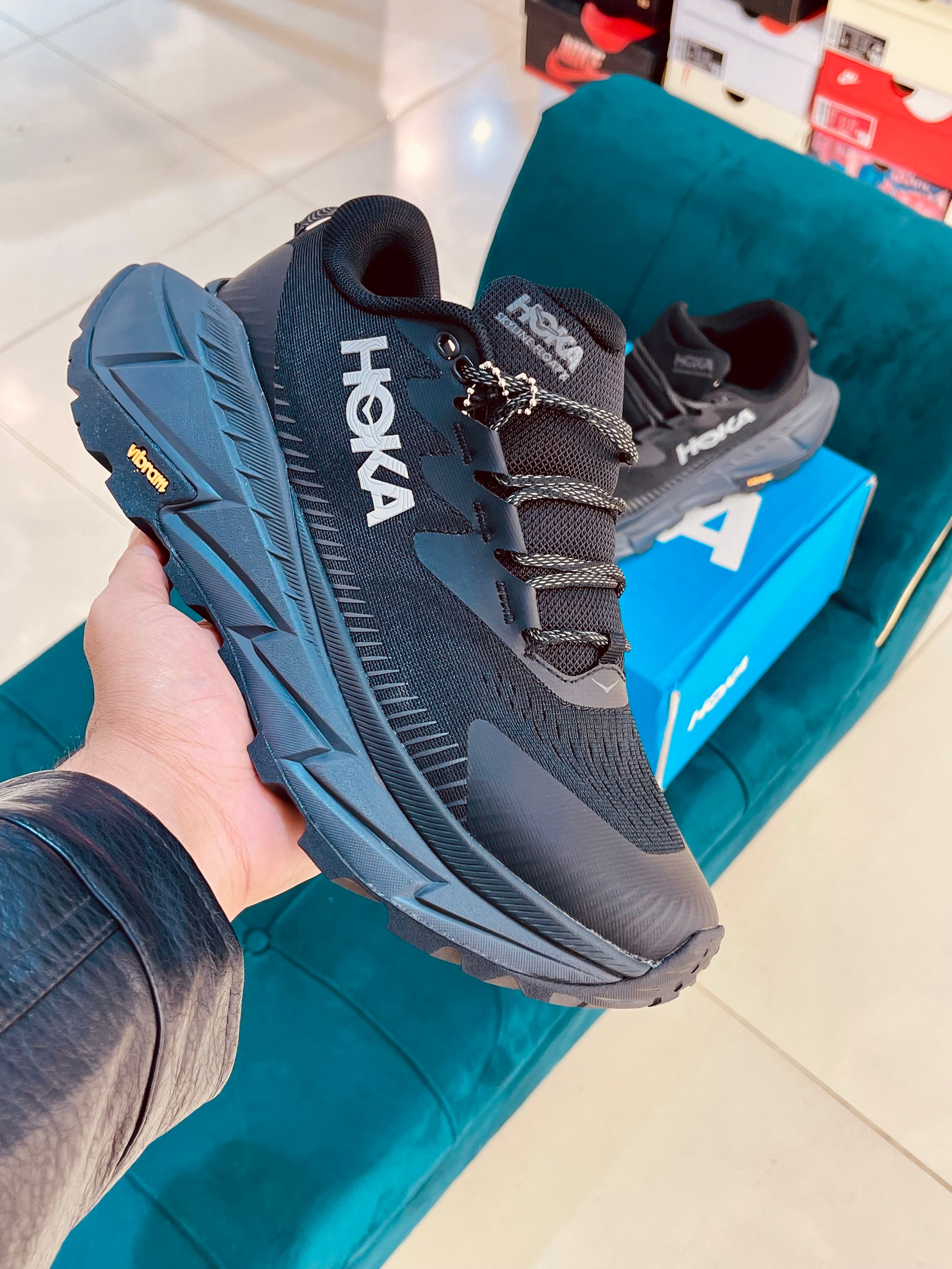 Hoka Skyline X trekking
