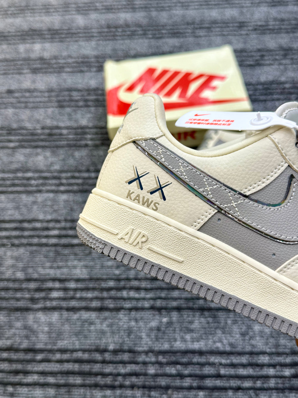 AF-1 Kaws OG Edition