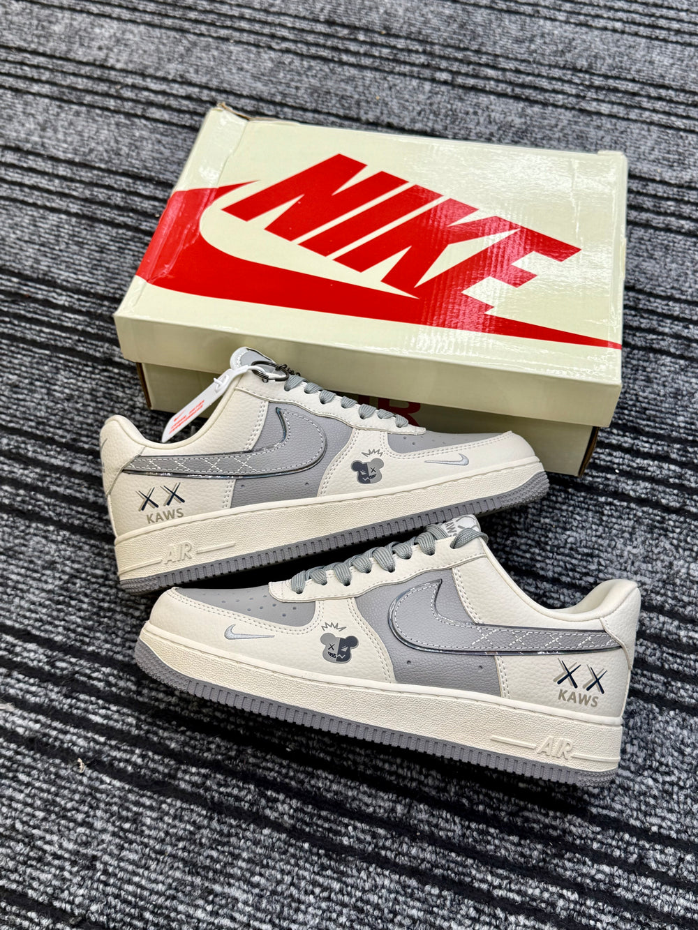 AF-1 Kaws OG Edition