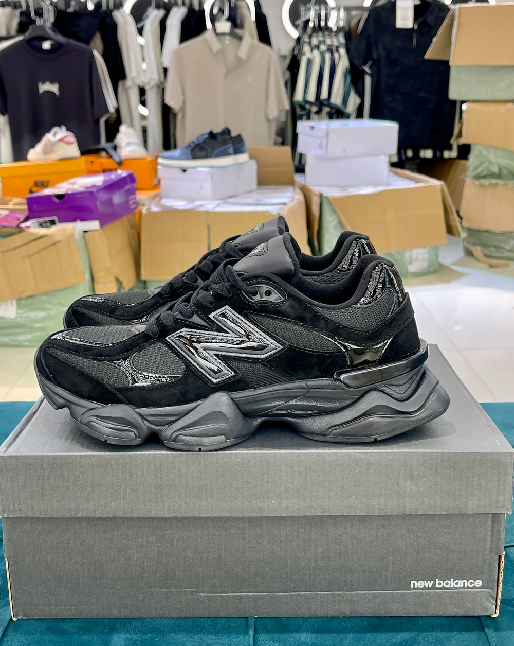 New Balance 9060 Full Black