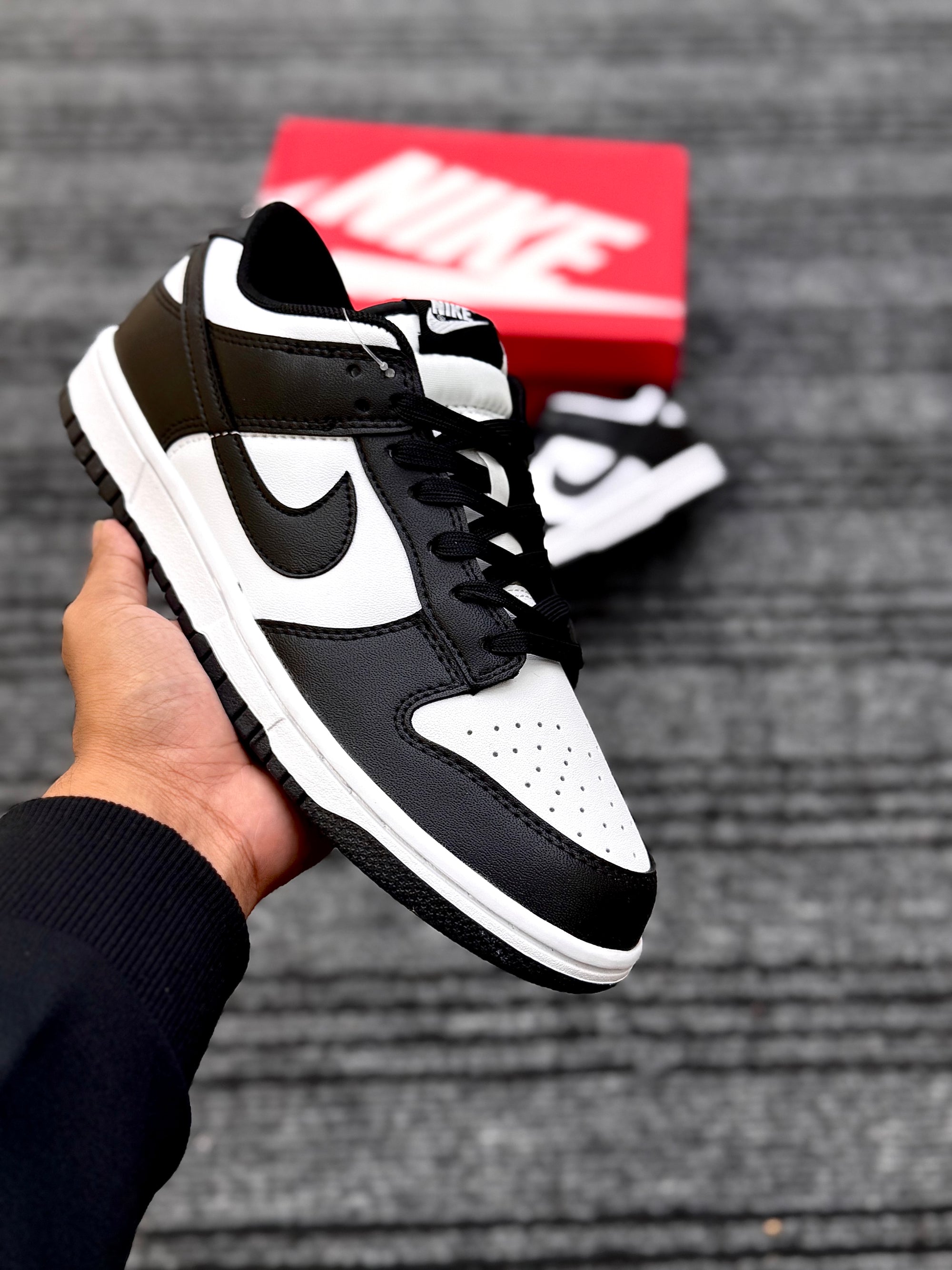 SB Dunk Black White Panda