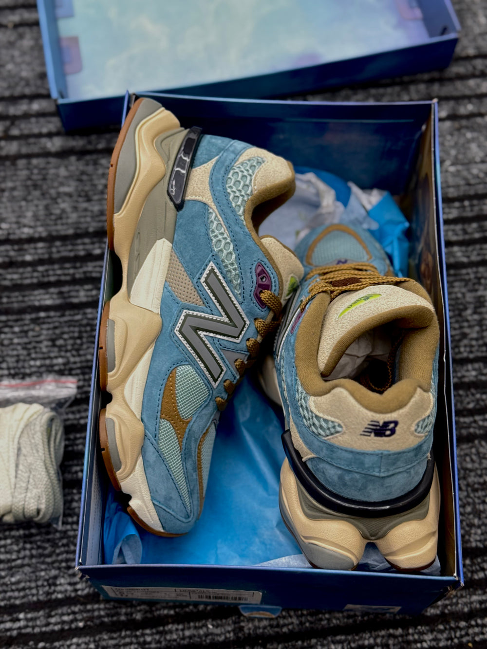New Balance 9060 Bodega