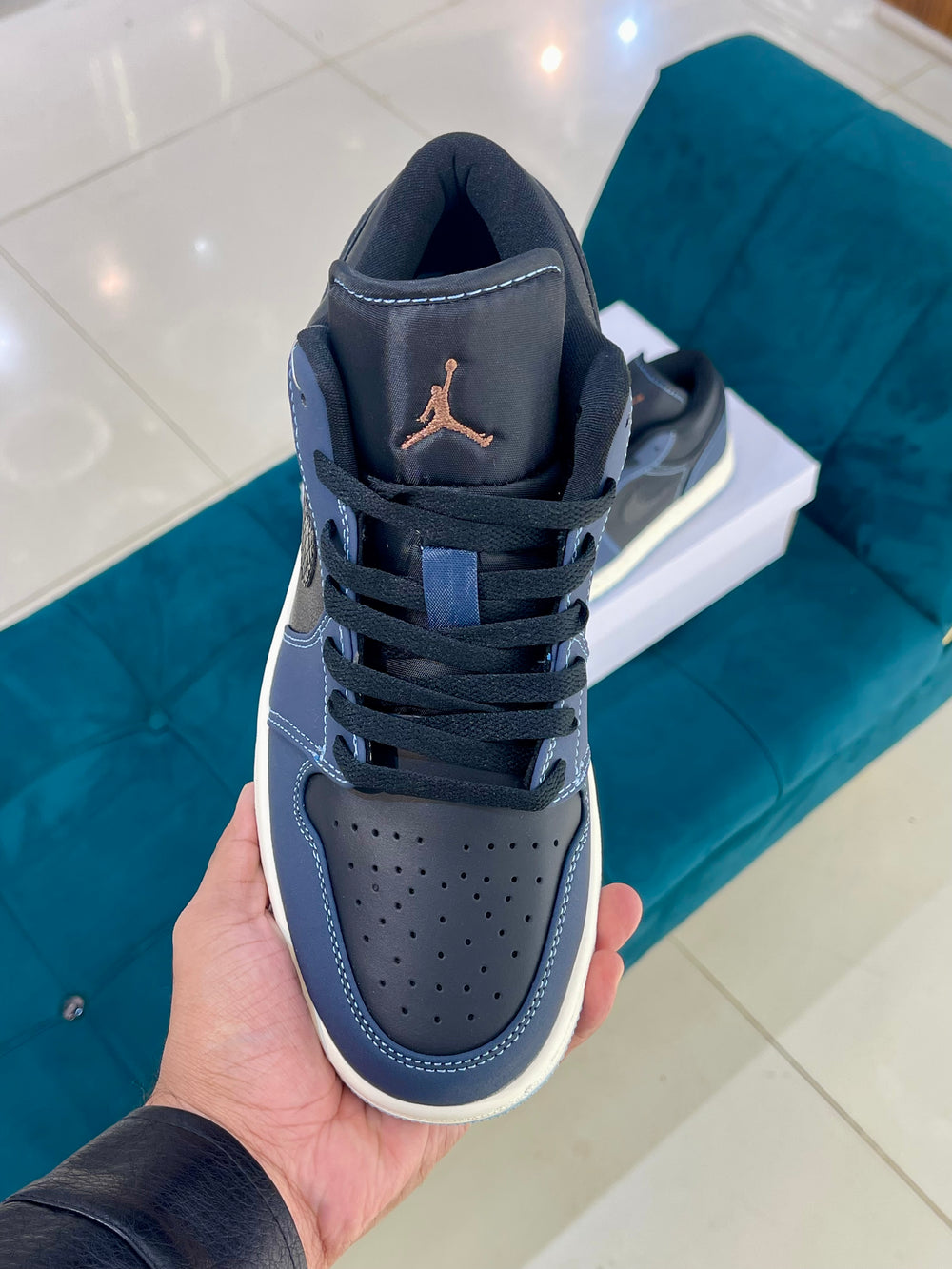 Jordan 1 low Black Dark Obsidian