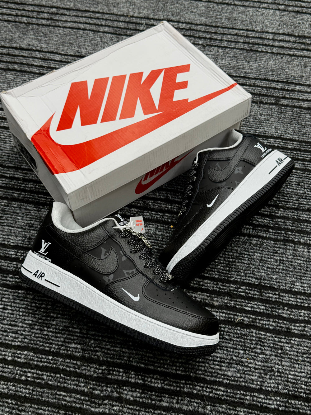 Air Force-1 LV Monogram eclipse black