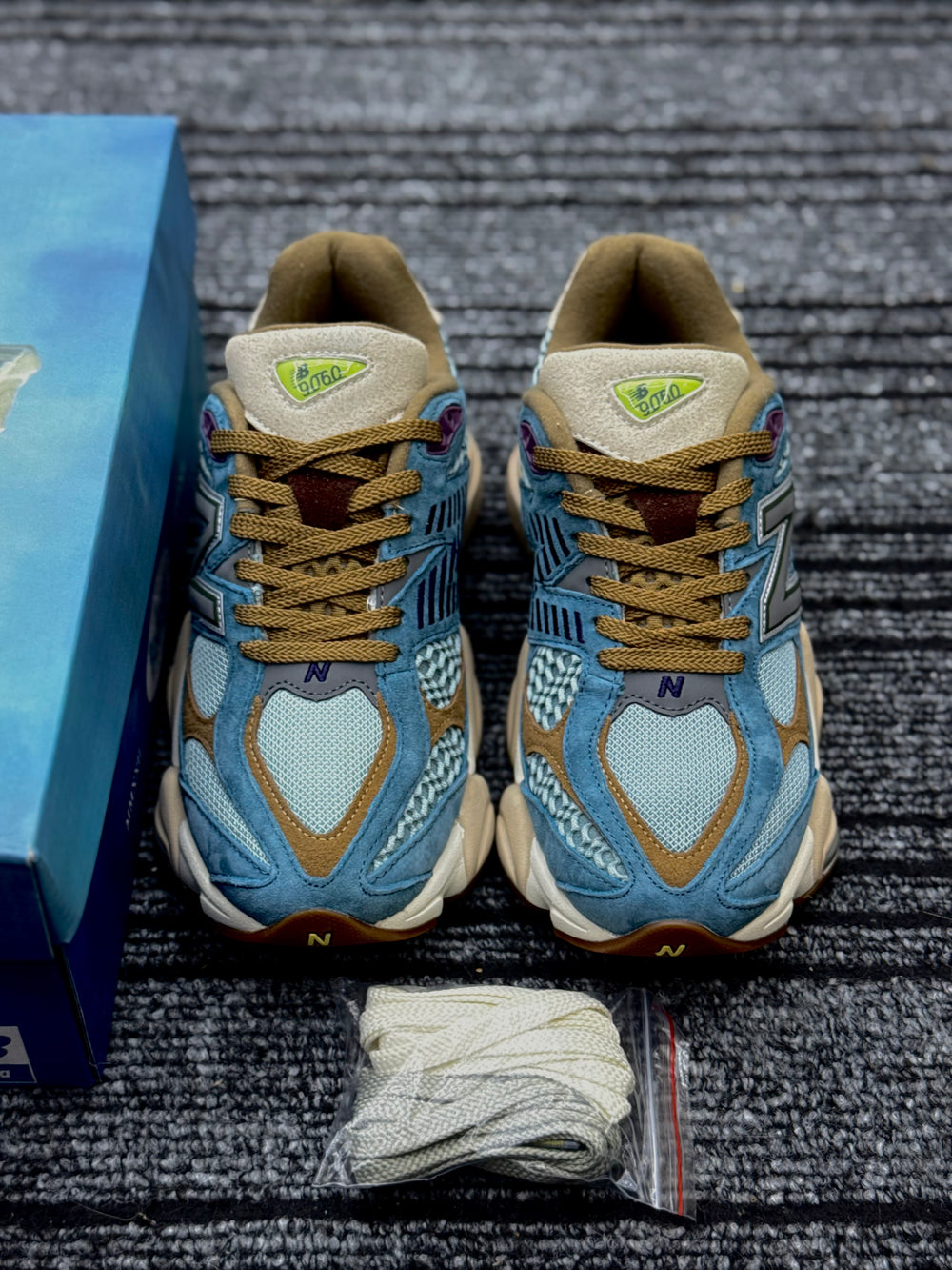 New Balance 9060 Bodega