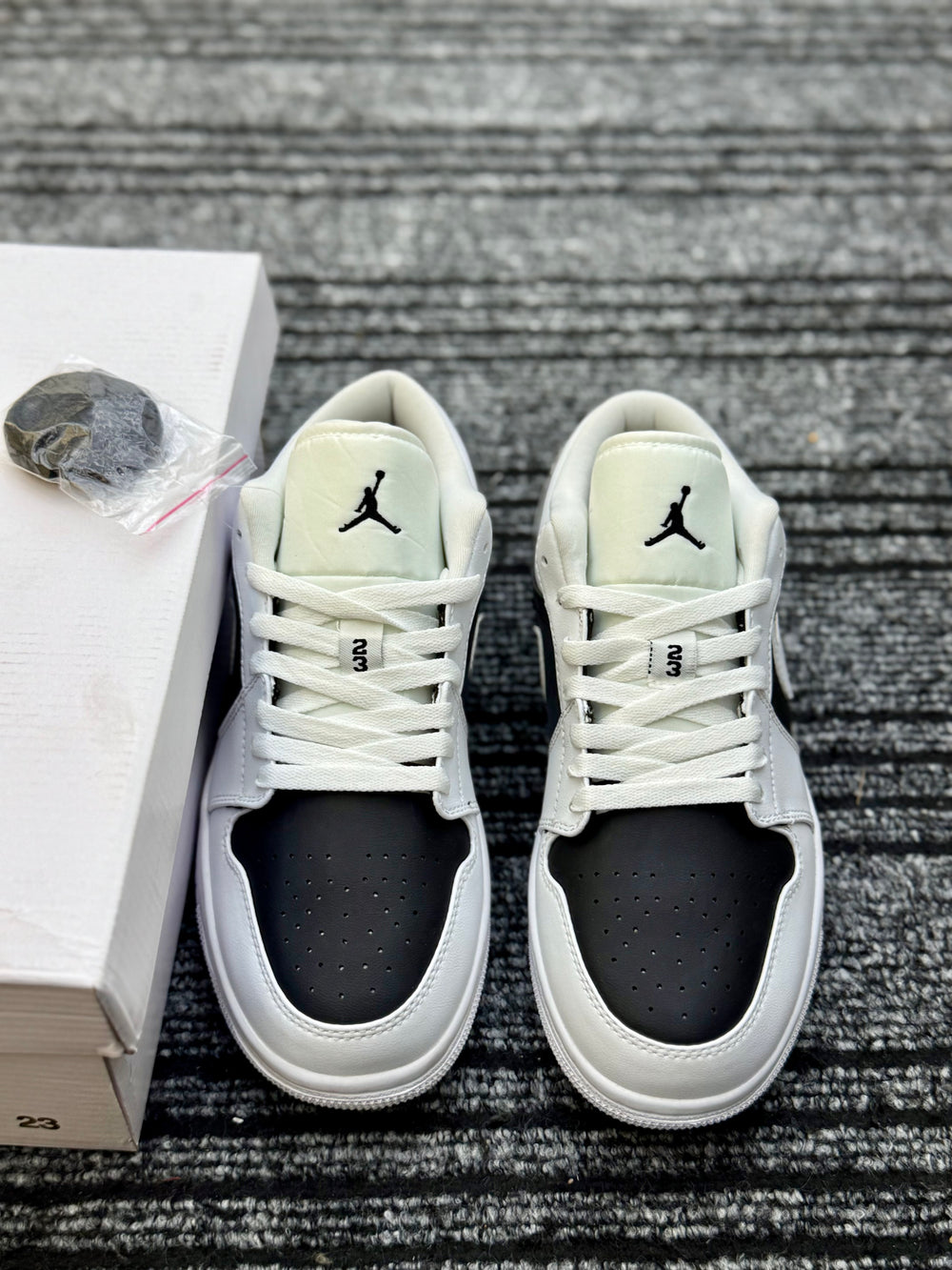 Air Jordan -1 Low White Panda