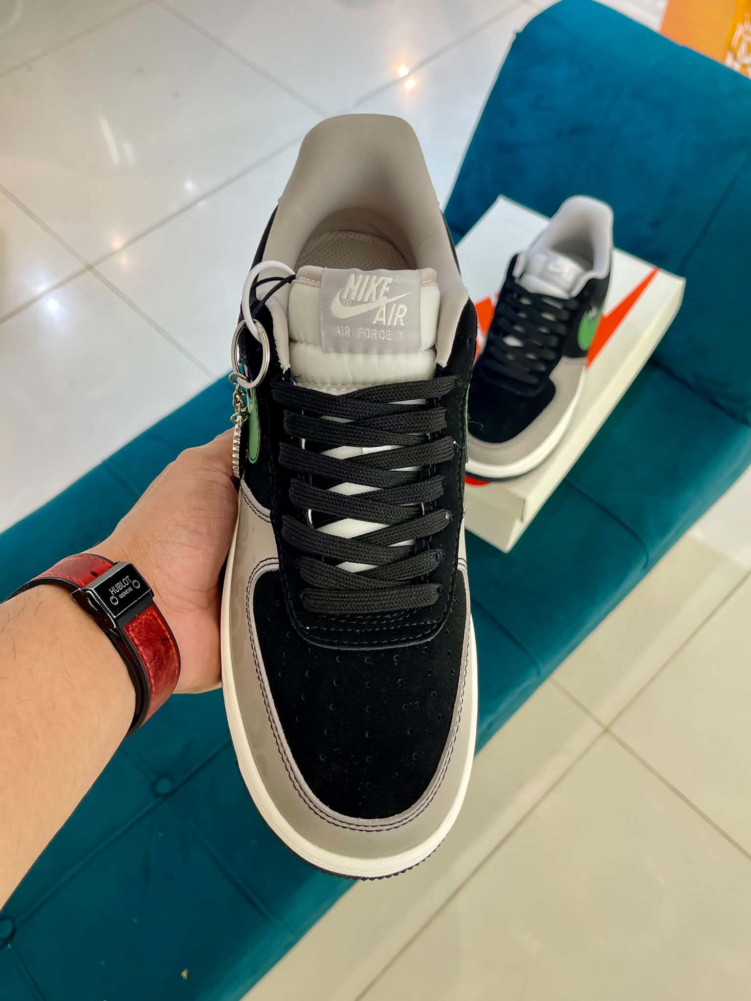 AF-1 Chrome Hearts