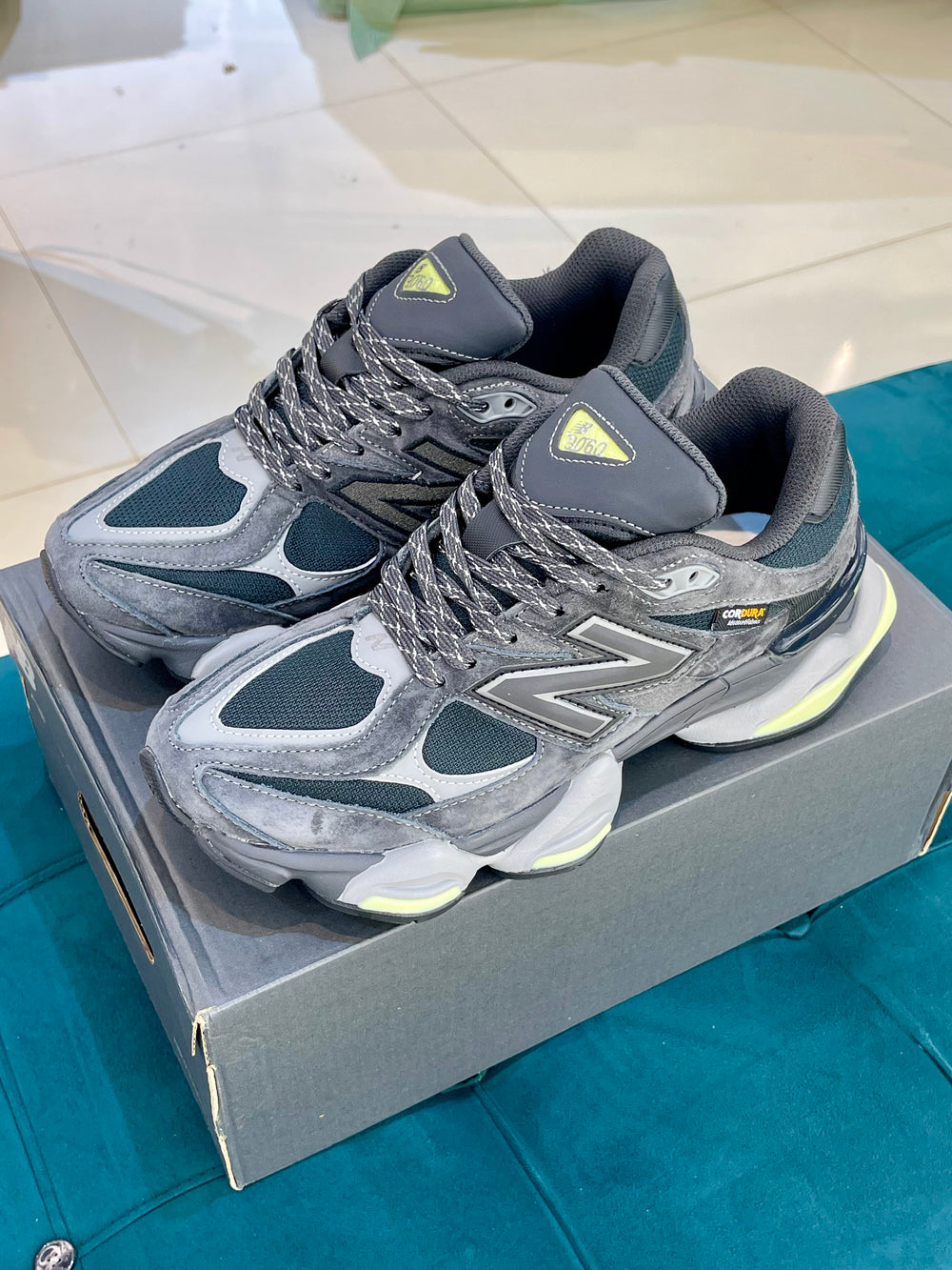 New Balance 9060 Black Cement Dry Lime