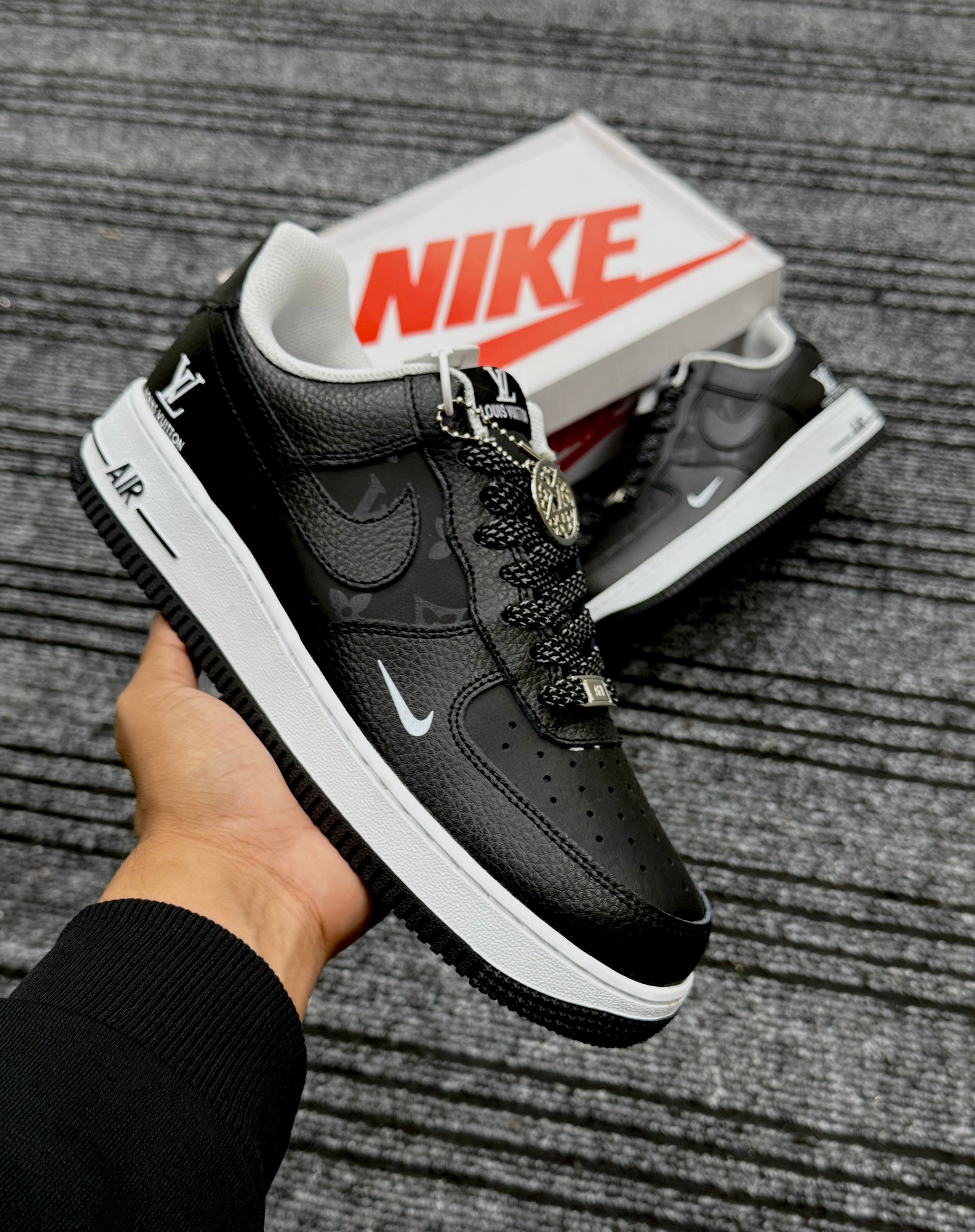 Air Force-1 LV Monogram eclipse black