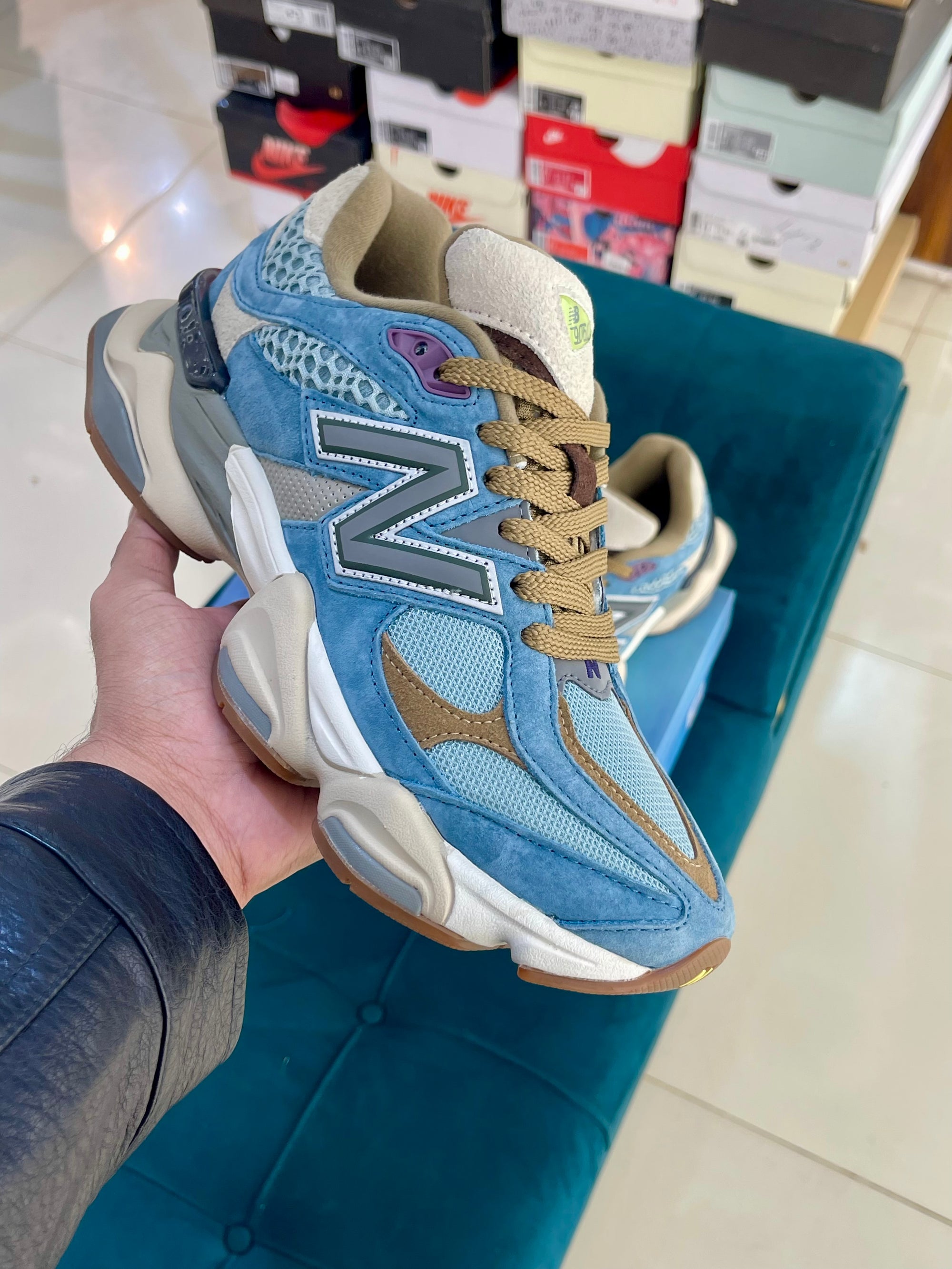 New Balance 9060 Bodega