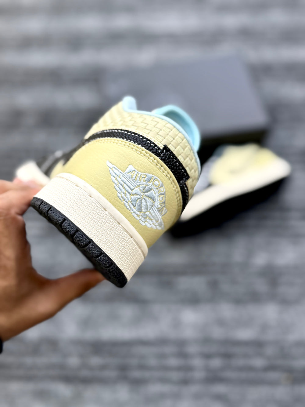 AJ-1 Low Black Muslin