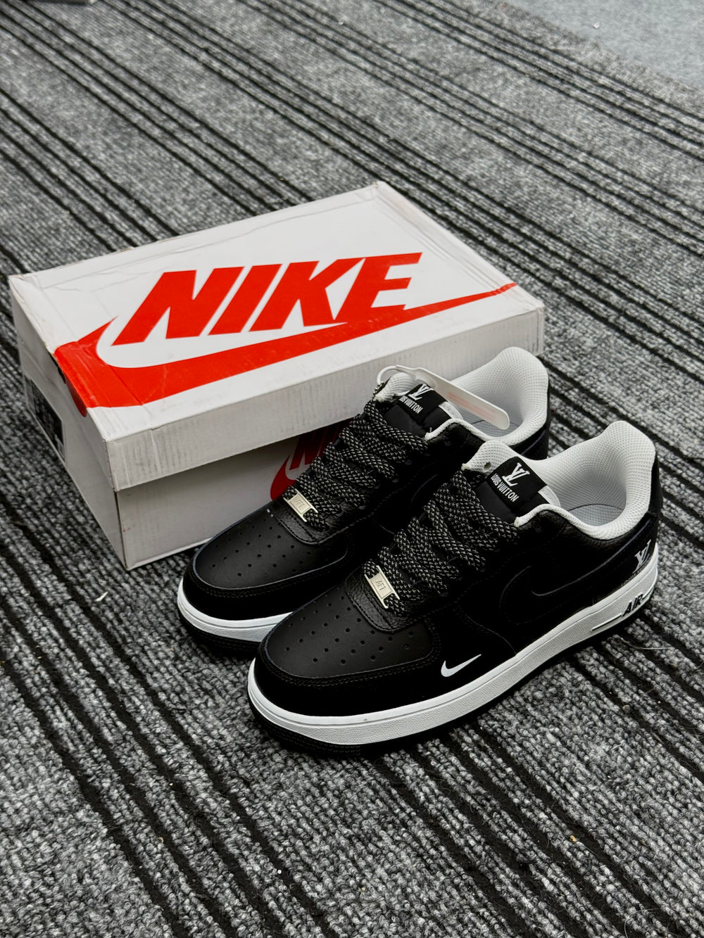 Air Force-1 LV Monogram eclipse black