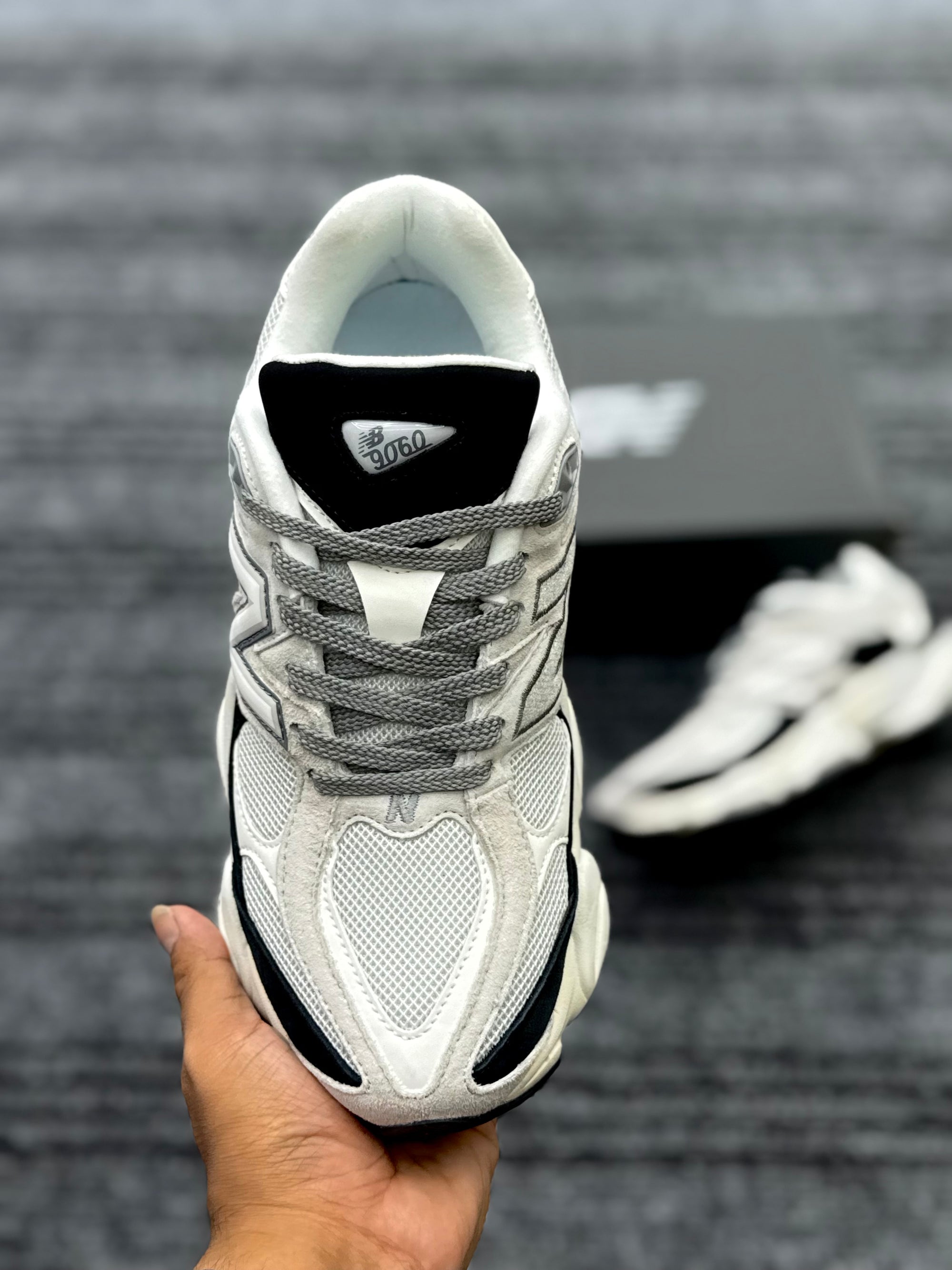 New Balance 9060 Phantom Casterlrock