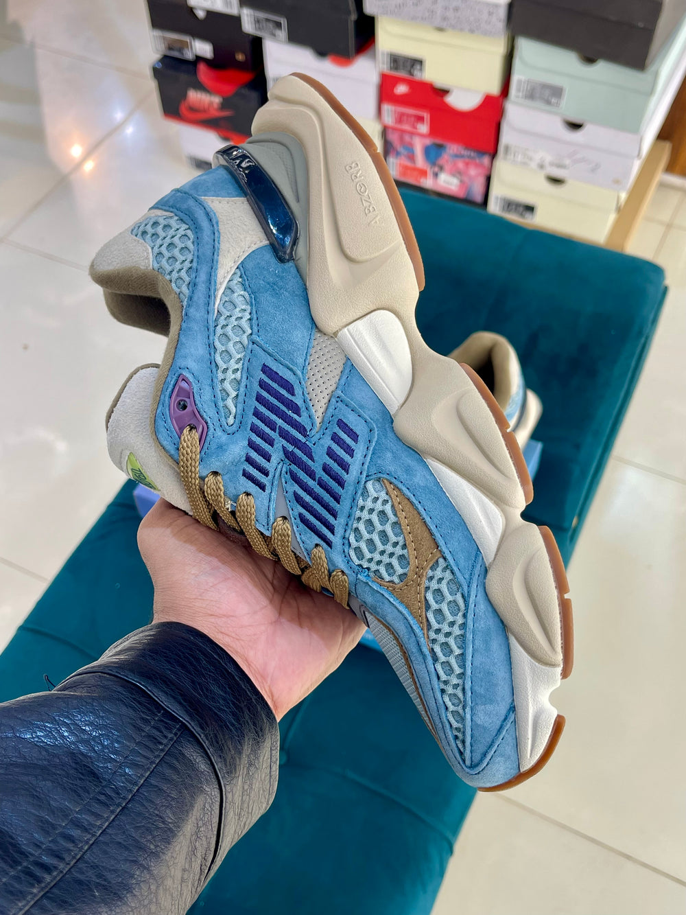 New Balance 9060 Bodega