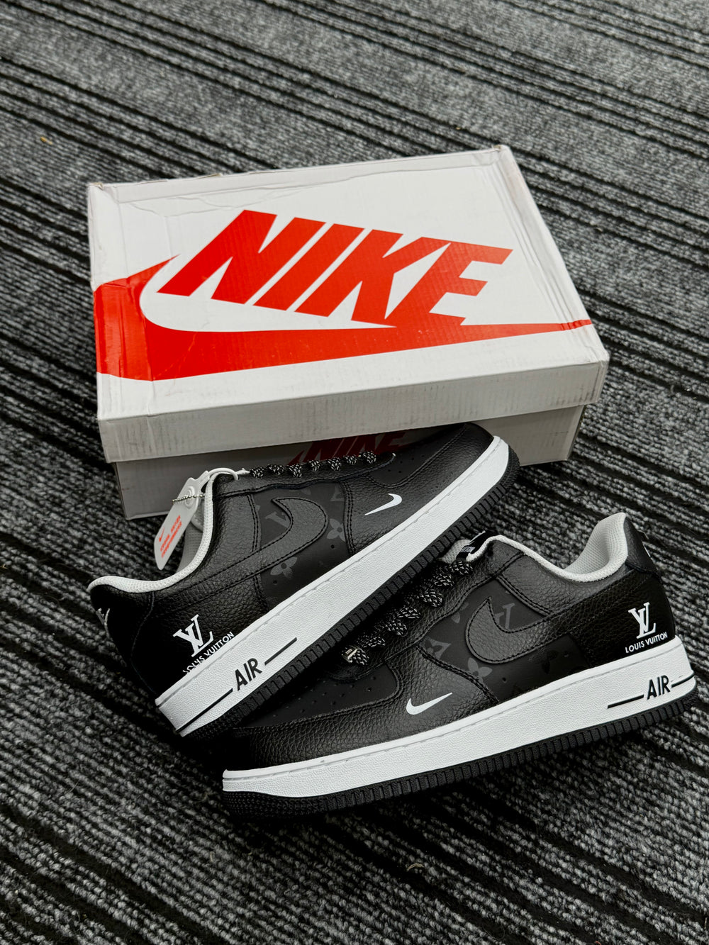 Air Force-1 LV Monogram eclipse black