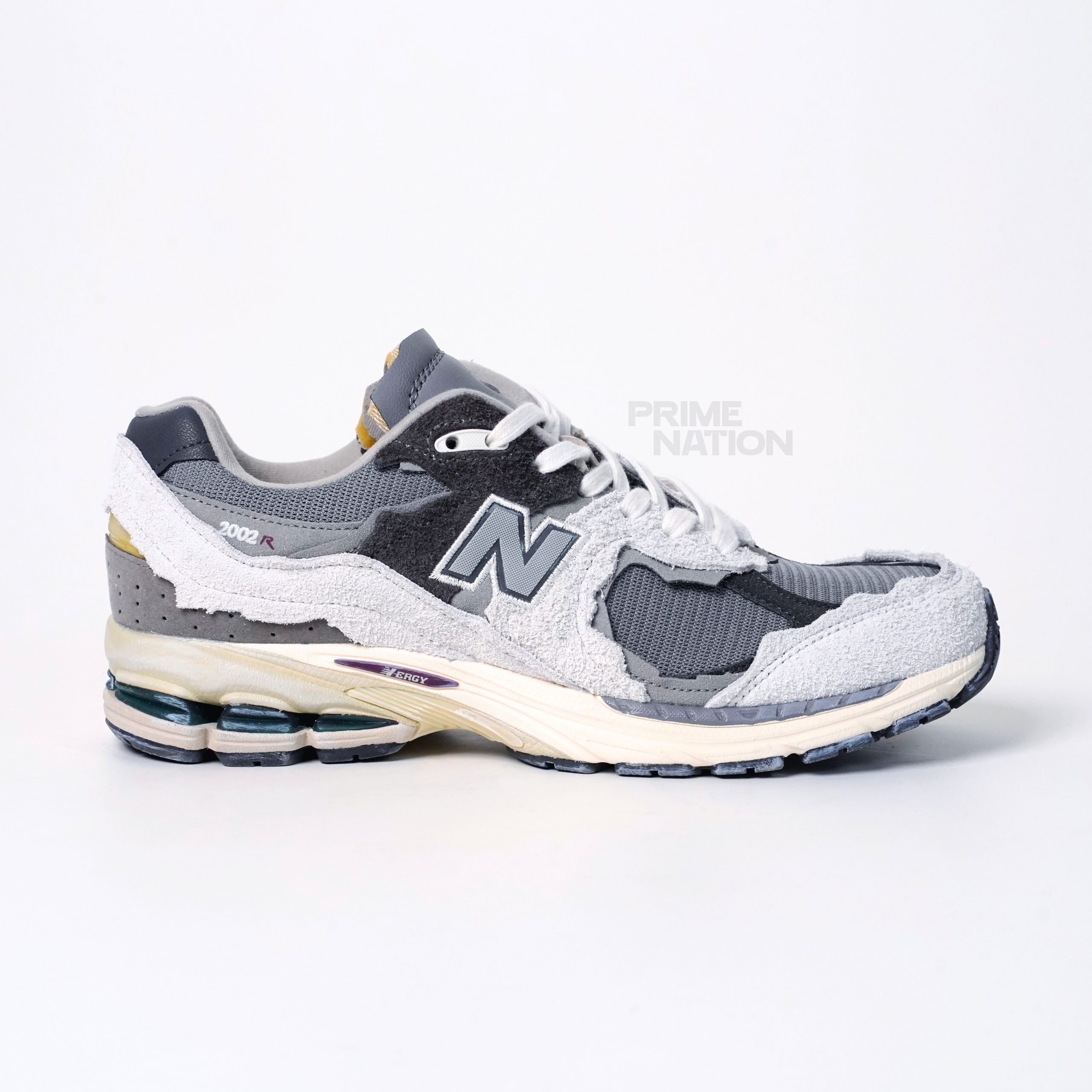 f281292c-167a-488c-a8ed-0e427d757c27 New Balance 2002R Rain Cloud 1:1 - Image 1